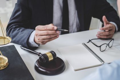 Comment un avocat peut-il éviter la liquidation judiciaire de votre entreprise ?