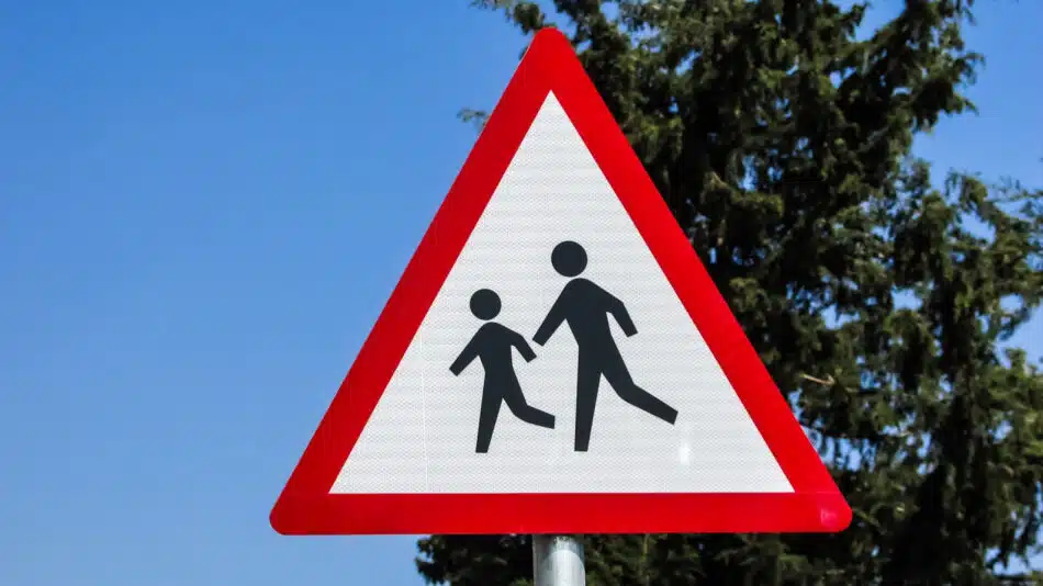 Les solutions de signalisation pour la sécurité aux abords des écoles