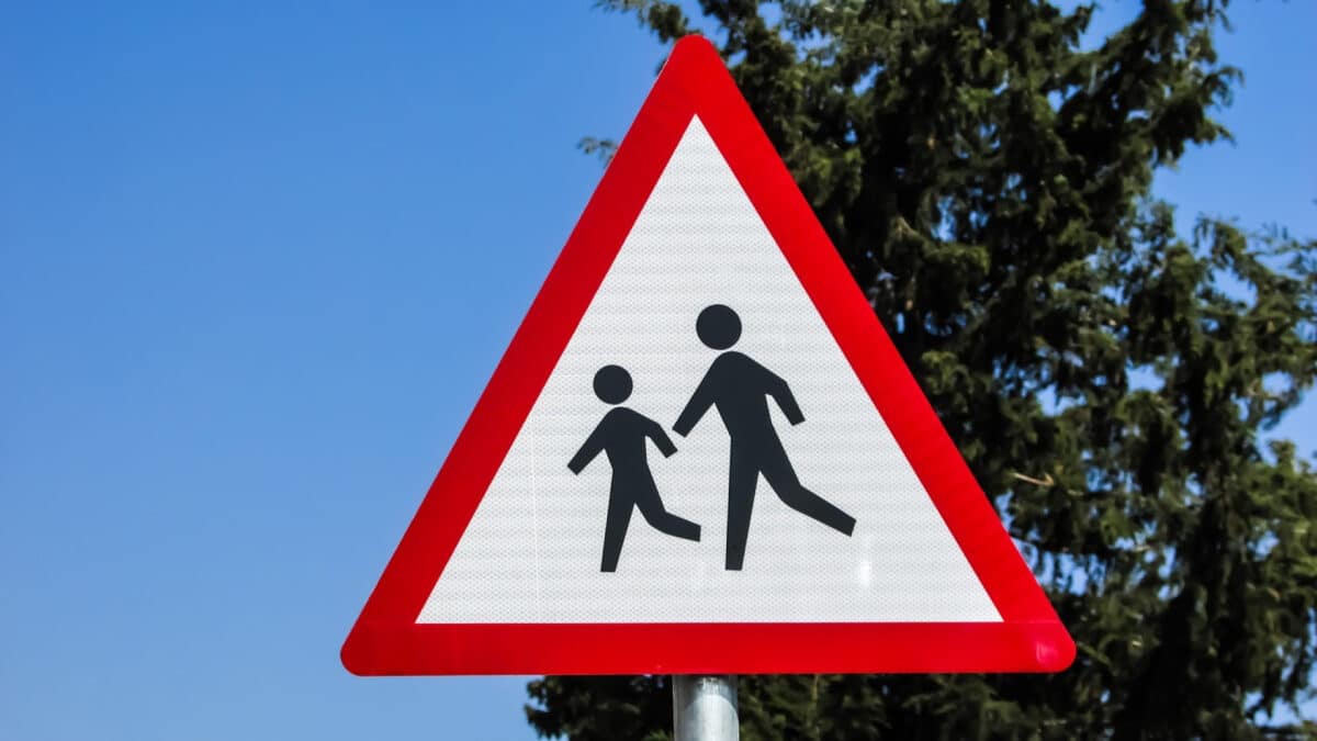 Les solutions de signalisation pour la sécurité aux abords des écoles